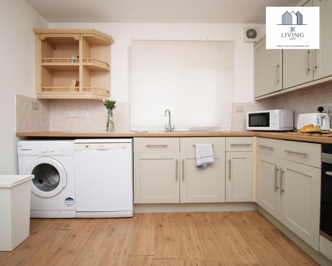 Spacious 3 Bedroom Duplex Apartment On Cardiff Bay - Free Parking & Wifi By Ekliving Luxe Short Lets & Serviced Accommodation ภายนอก รูปภาพ