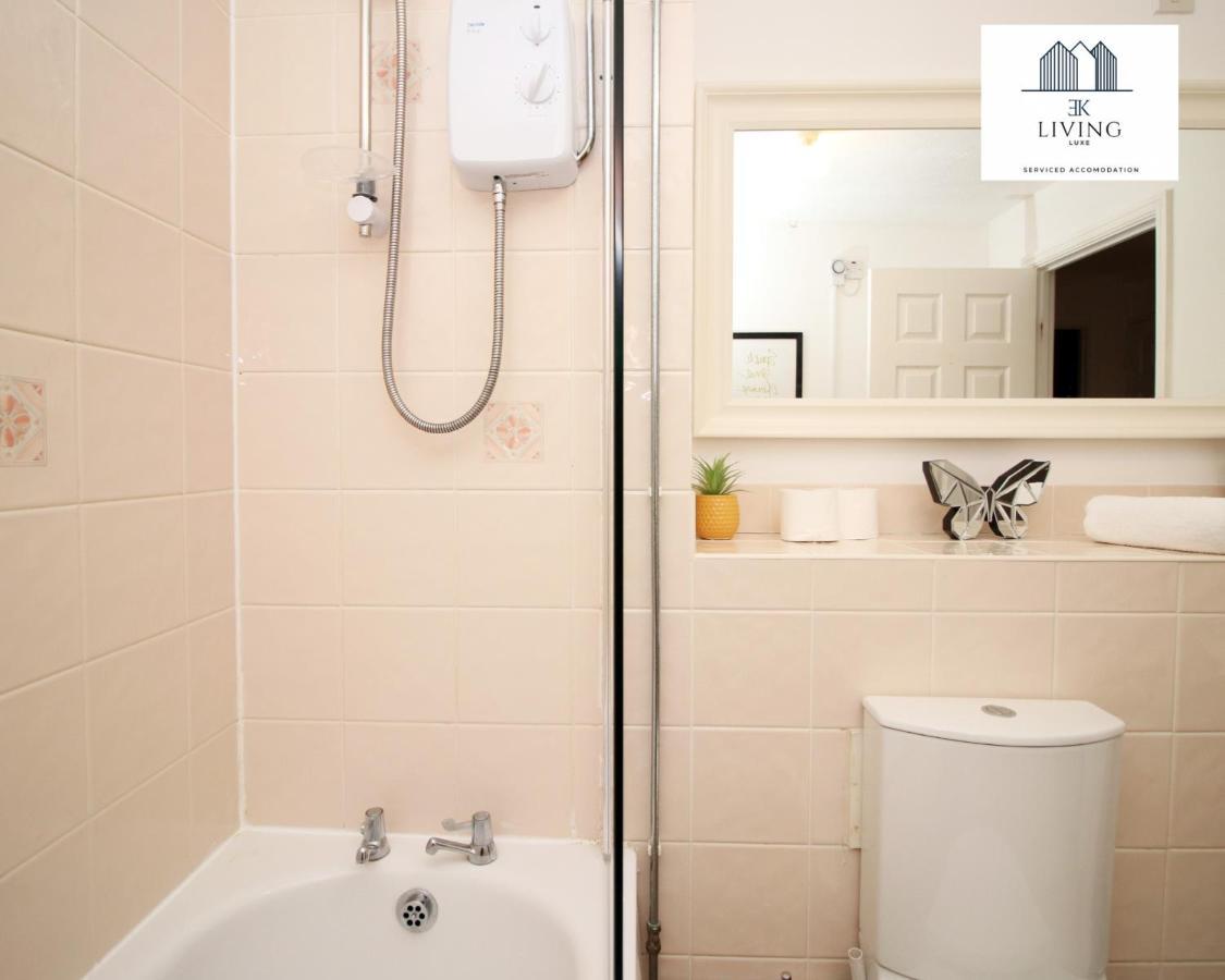 Spacious 3 Bedroom Duplex Apartment On Cardiff Bay - Free Parking & Wifi By Ekliving Luxe Short Lets & Serviced Accommodation ภายนอก รูปภาพ