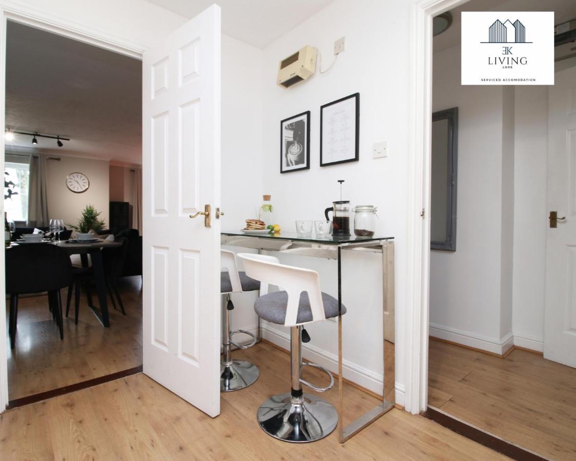 Spacious 3 Bedroom Duplex Apartment On Cardiff Bay - Free Parking & Wifi By Ekliving Luxe Short Lets & Serviced Accommodation ภายนอก รูปภาพ